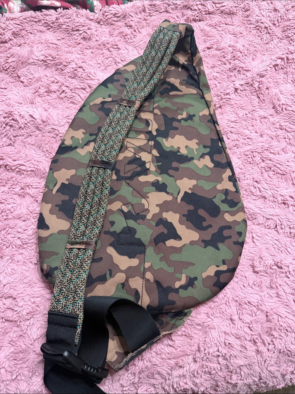 Kavu Camouflage Mini Sling Bag - Green Brown Black - Picture 2 of 2